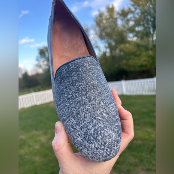 Vionic Willa II Denim Blue Slip On Loafers LIKE NEW 9 - Picture 2 of 10